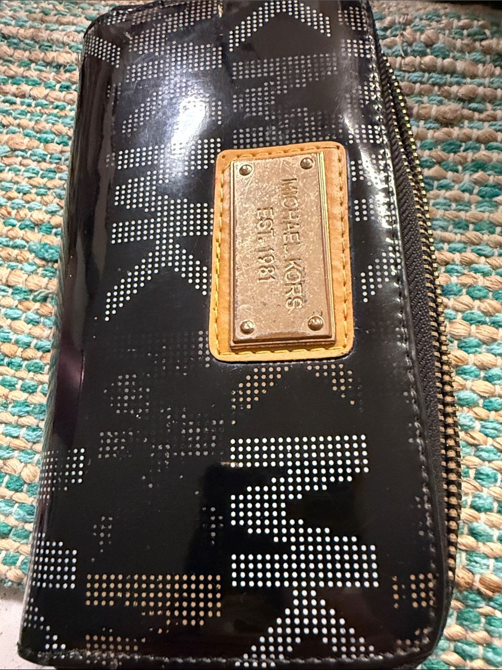 Michael Kors Black Patent Wallet with Gold Plaque - Picture 1 of 6
